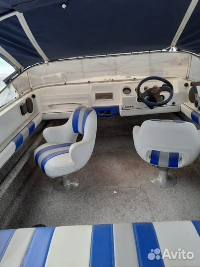 Катер Sea Ray