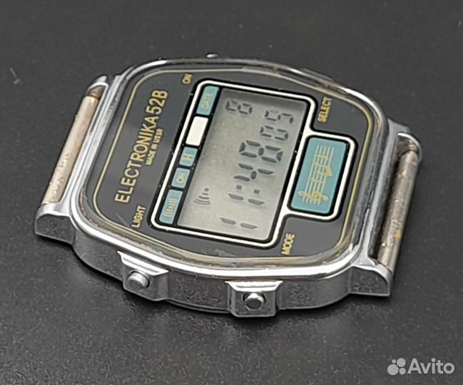 Часы электроника 52В