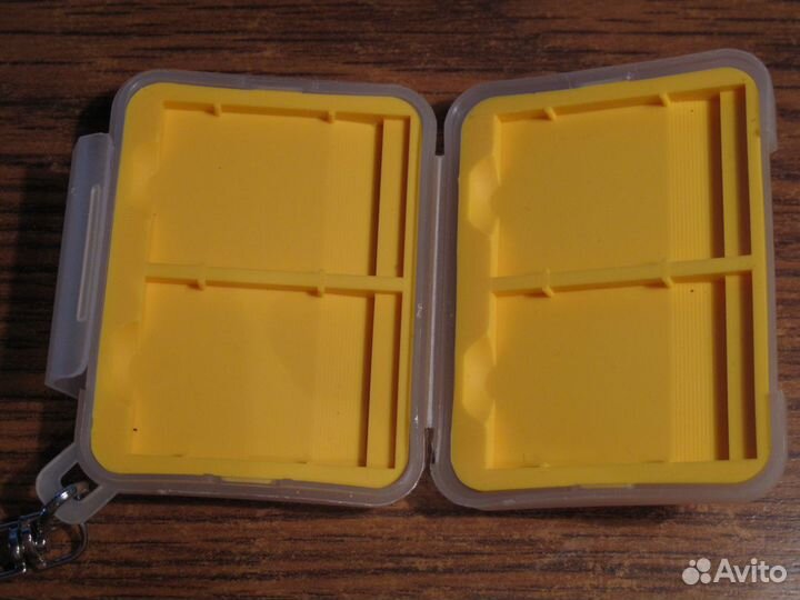 Бокс для карт памяти SD