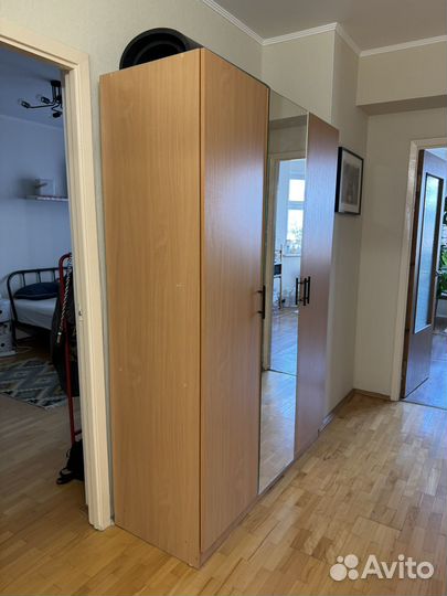 Щкаф с зеркалом