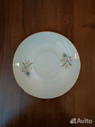 Бокал с блюдцем фарфоровый Дулево