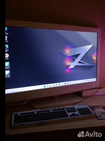Телевизор LG 32LV2540 LED, белый