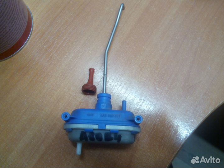 Резиночка ц/з багажника Ауди 80/100/А6