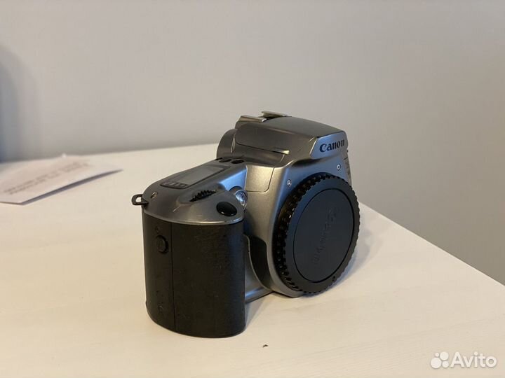 Пленочный фотоаппарат Canon EOS Rebel GII