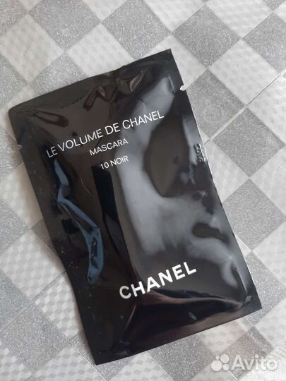 Косметика Chanel, Estee lauder