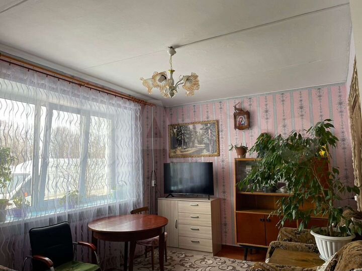 3-к. квартира, 54 м², 1/2 эт.
