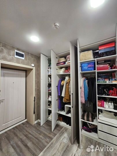 Шкаф в прихожую