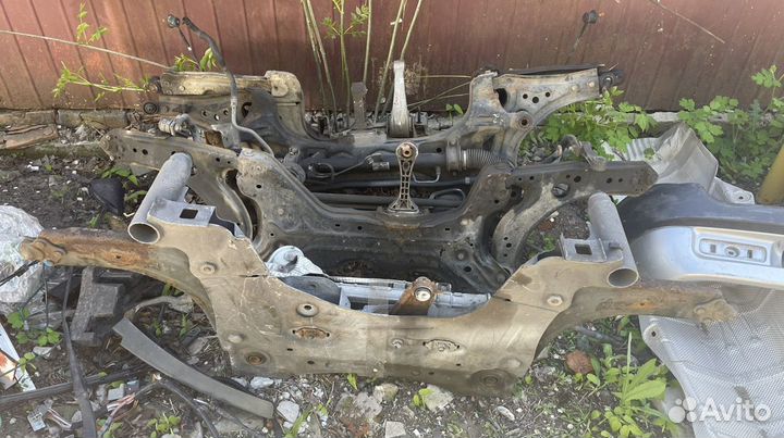 Renault Megane III балка/подрамник меган 3 бензин