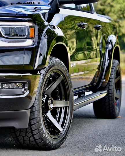 Диски 4Play 20x10 5x139.7 ET-24 Dodge Ram 1500