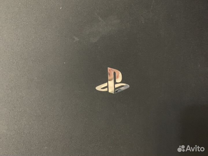 Sony PS4 pro 1tb,имеются 2 джостика версия 8.03