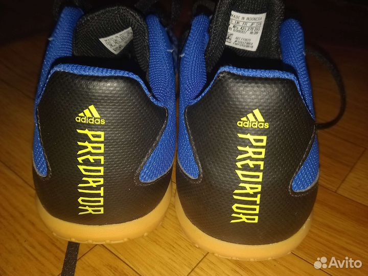 Футзалки adidas predator freak 39-40