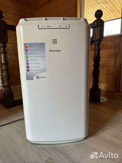 Кондиционер мобильный Electrolux eacm-12 EZ/N3