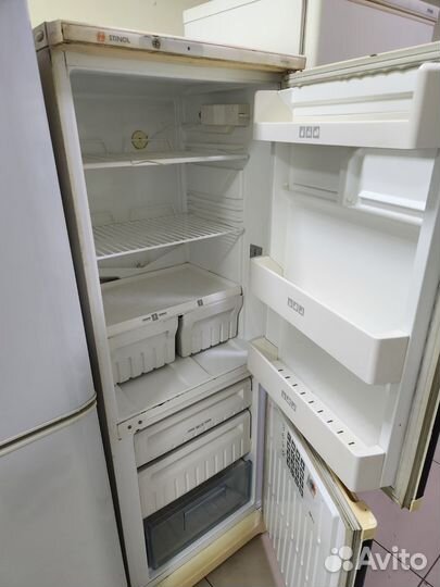 Холодильник двухкамерный