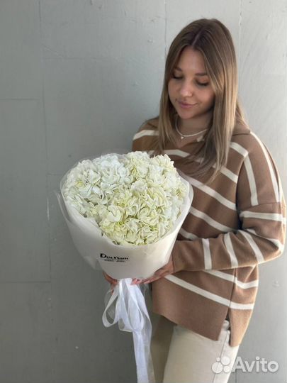 Букет из гортензий Доставка цветов бесплатно