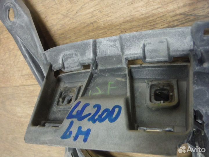 Окантовка птф левая Toyota Land Cruiser 200 рестайлинг 2013