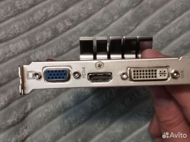 Продам видео карту asus en 210 silent 512 gb