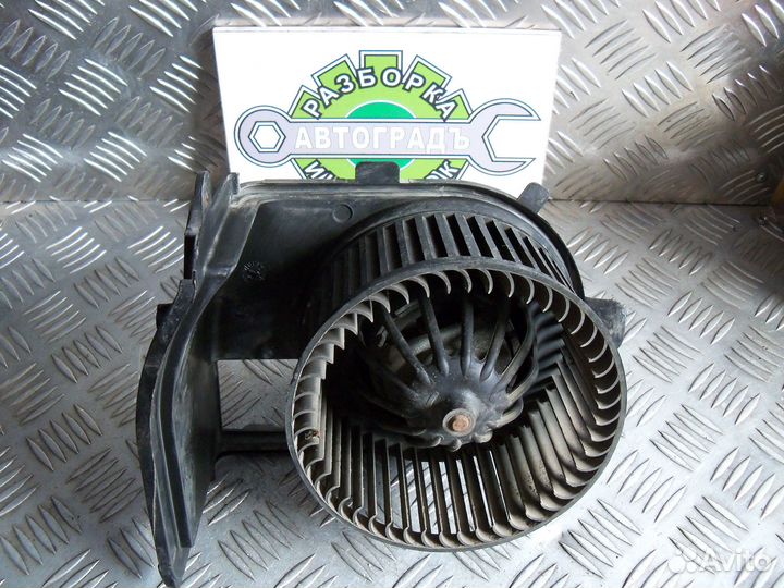 Моторчик печки Renault Symbol 2006г