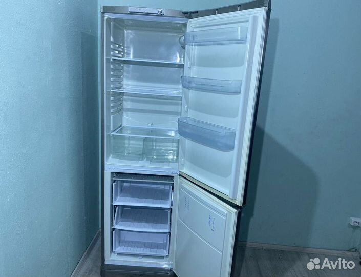 Холодильник indesit