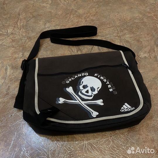 Сумка Adidas Arlando Pirates Mastermind tupe y2k