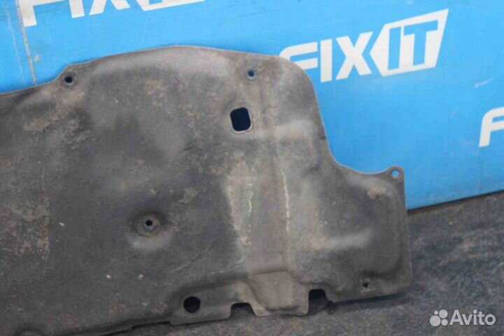 Обшивка капота Honda Stream (Хонда Стрим) RN 74141