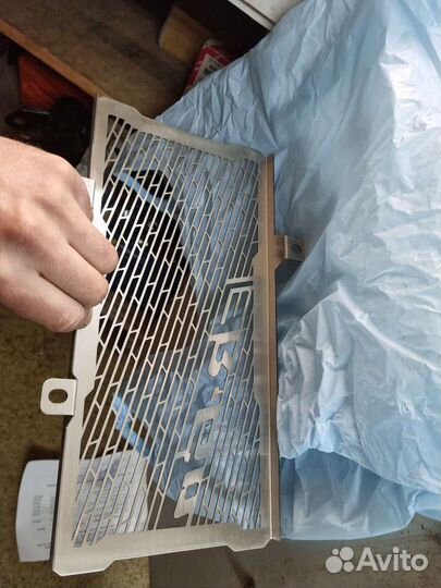 Защитная накладка радиатора