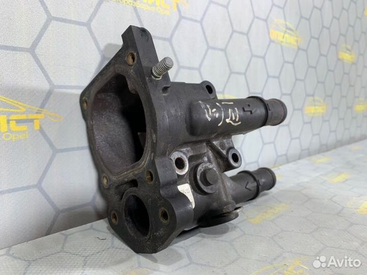 Корпус термостата Chevrolet Cruze F18D4