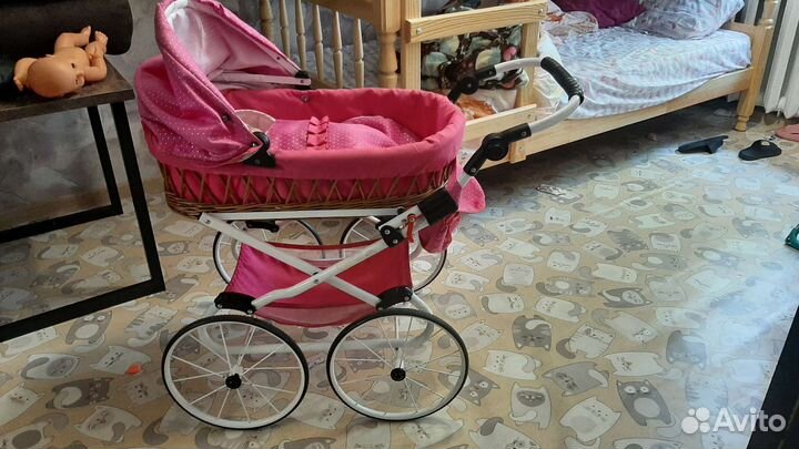 Коляска кукольная