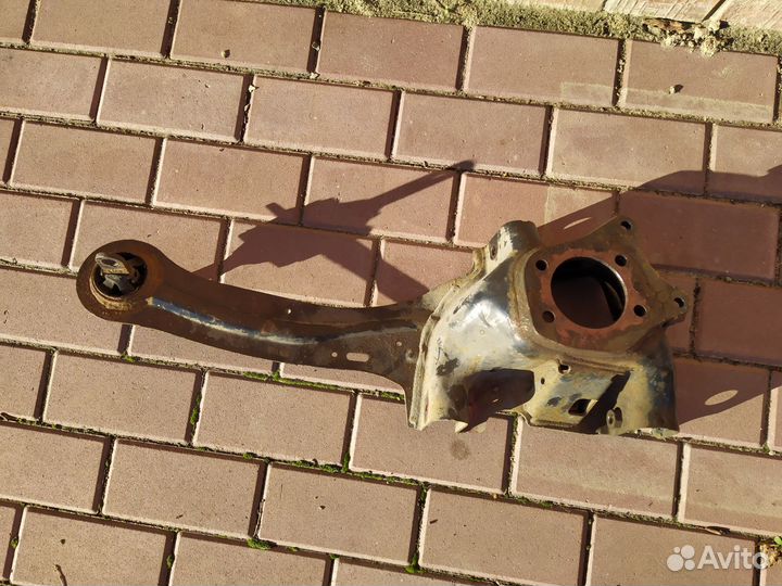 Рычаг задний продольный левый Ford Focus 3