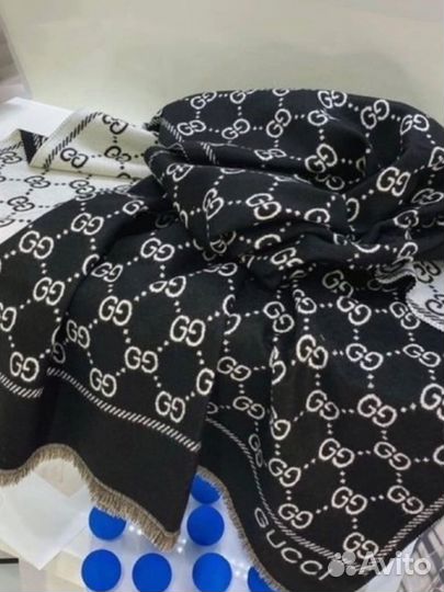 Кашемировый палантин Gucci черный с белым