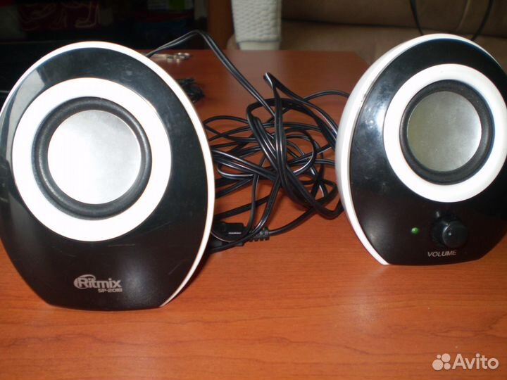 Продам Колонки 2.0 Ritmix SP-2018 White US