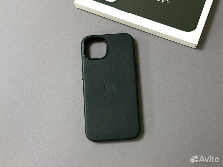 Чехол на iPhone 13 Кожаный