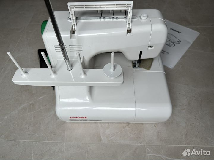 Распошивальная машина Janome CoverPro 7