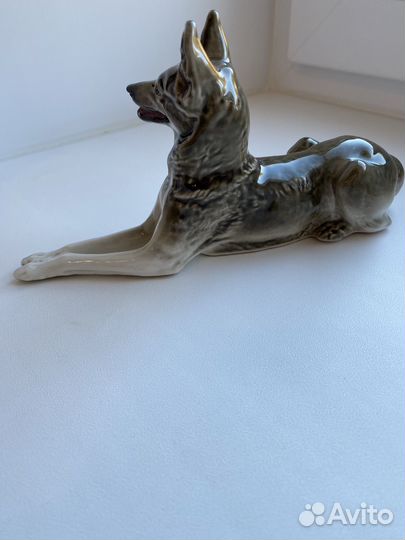 Фарфоровая статуэтка Немецкая овчарка лфз