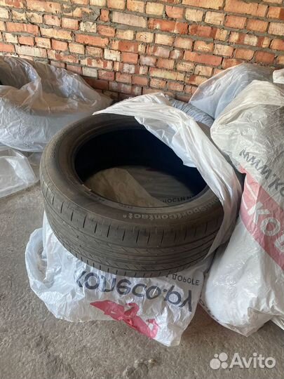 Continental UltraContact 225/50 R20