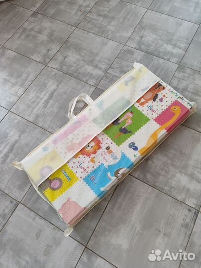 Мягкий коврик для малышей