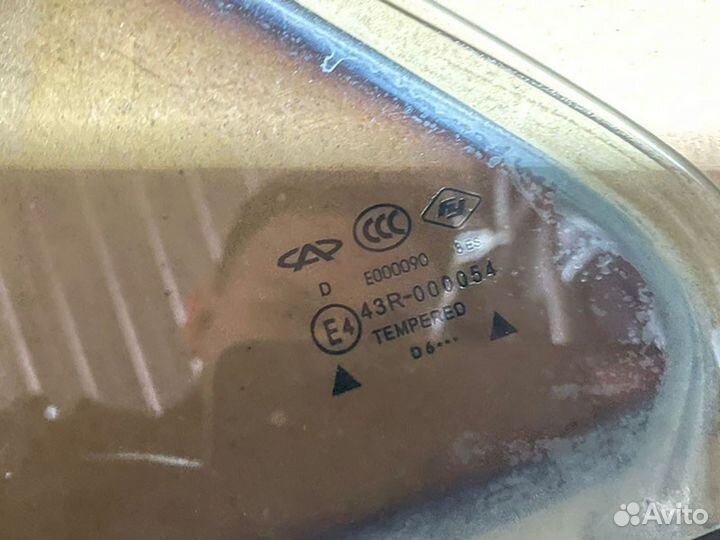 Стекло двери задней левой Chery Amulet неподвижное