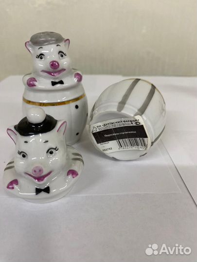 Солонка и горчичница фарфор 