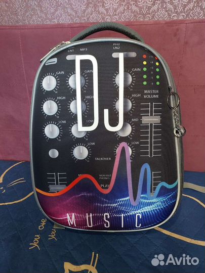 Новый школьный рюкзак