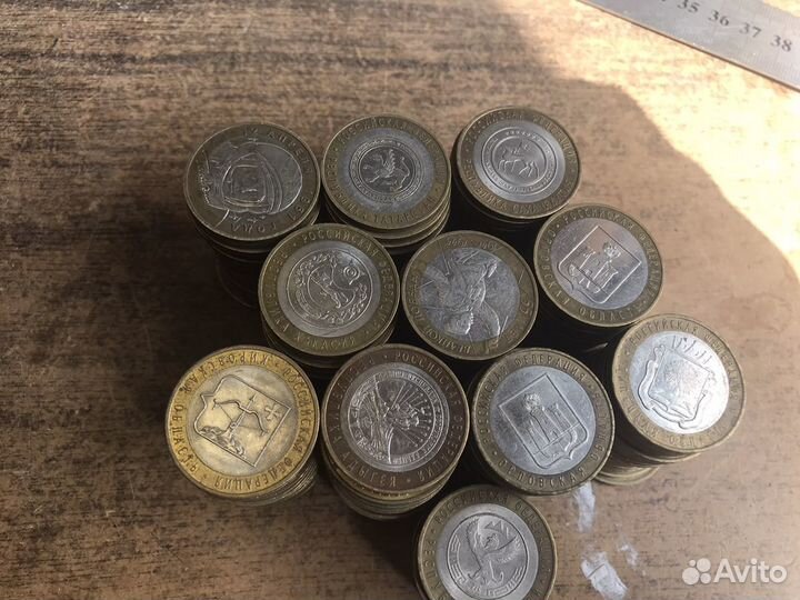 Монета 10 рублей биметалл