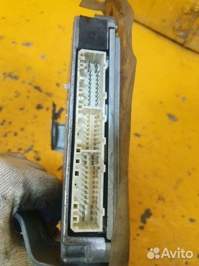 Блок управления двигателем двс 2.0 1G-FE toyota