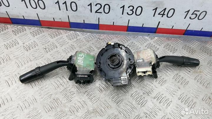 Переключатель поворотов подрулевой Toyota Corolla