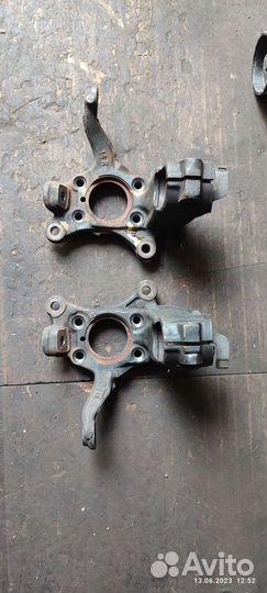 Кулак поворотный Шкода Октавия А5 разбор-выкуп авт