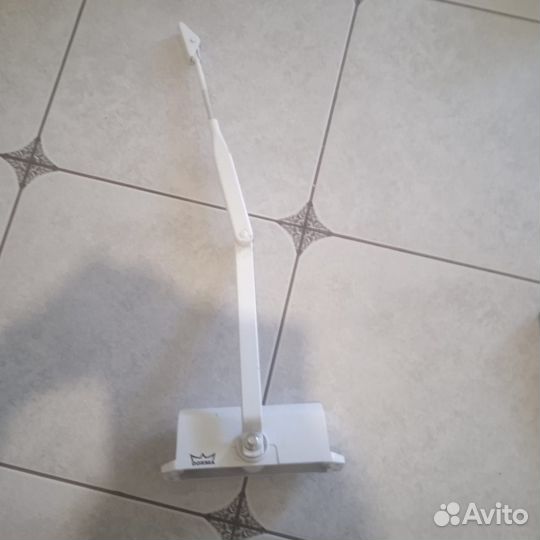 Доводчик дверной