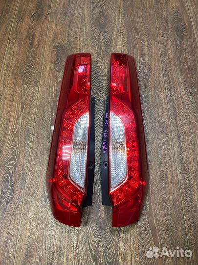 Фонарь Nissan X-Trail T31 рестайлинг левый правый