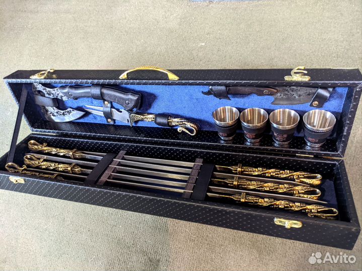 Мужской подарочный набор шампура и топор