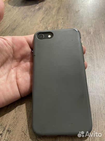 iPhone 8, 64 ГБ