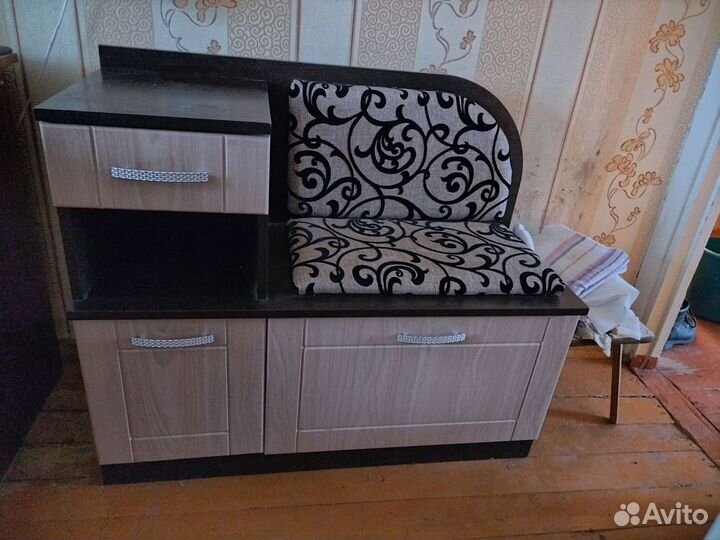 Обувница с сиденьем