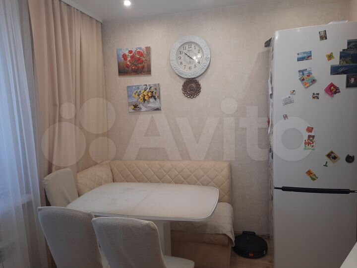 2-к. квартира, 52,3 м², 8/10 эт.