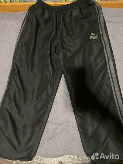 Широкие штаны lonsdale