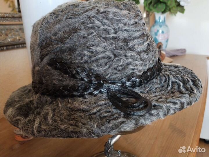 Шляпа новая из натуральной каракульчи